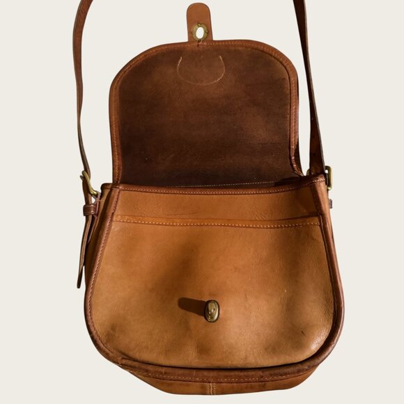 Coach Vintage Crossbody Bag 1980s - Tan - Gently Used, Great Condition - Picture 3 of 6